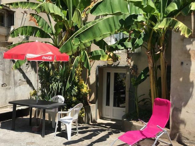Cevennes Bessegeoises Apartment Besseges Exterior foto